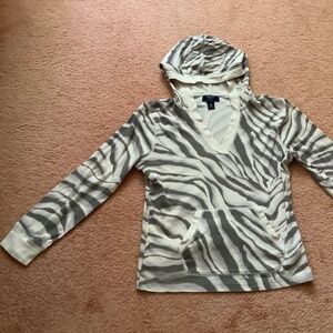 5 Medium sized Tops